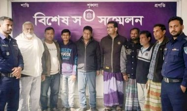 5 arrested including Awami League and associate organization leaders and activists in Pirgacha.