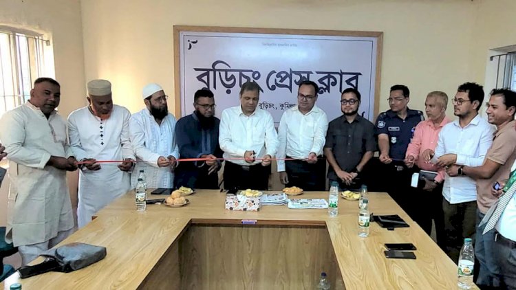 “Journalists work for the welfare of the country and the nation, risking their lives”