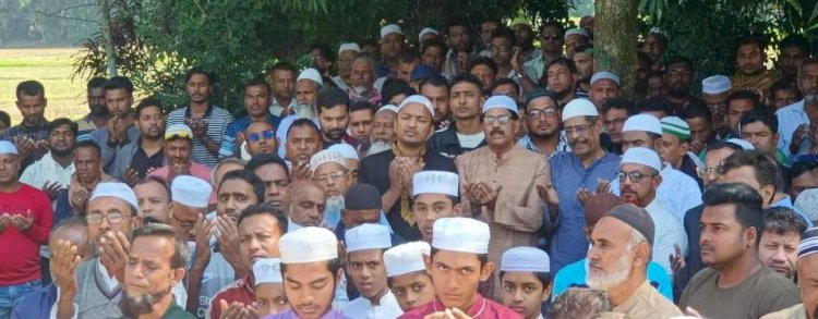 District BNP leaders visited the grave of Shaheed Abu Bakar Abur in Keshabpur.