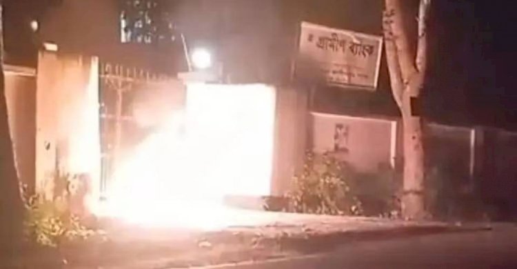 Miscreants set fire in front of the door of the Grameen Bank in the Gohelapur area of Rani Nagar, Naogaon.